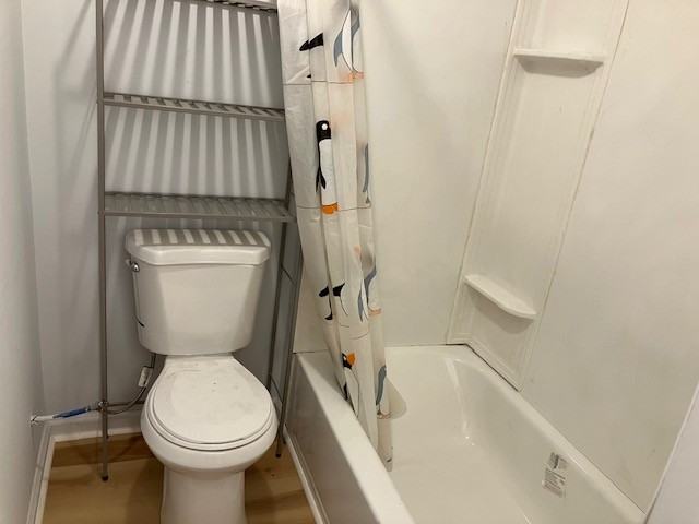 $1,195 NEW Renovated 1-Bedroom Apartment with Short-Term Options - Photo 2 of 20