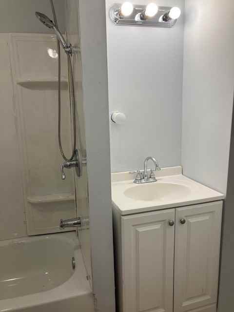 $1,195 NEW Renovated 1-Bedroom Apartment with Short-Term Options - Photo 3 of 20