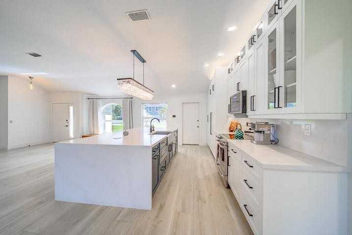 1853 Shower Tree Way - Photo 5 of 10