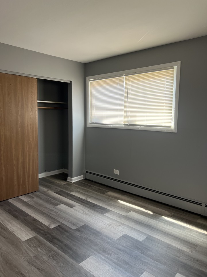 706 West Roy Drive #D - Photo 3 of 15