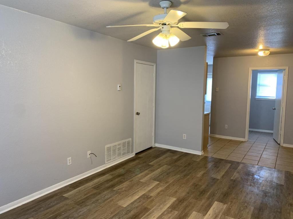 2807 Cantabrian Dr #B - Photo 3 of 24