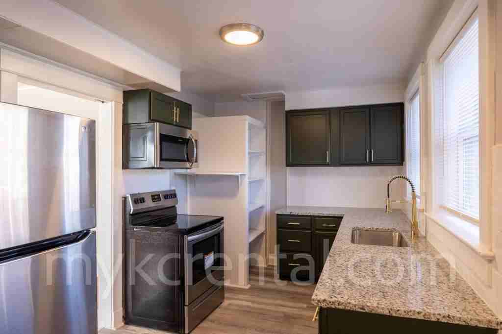 17 S 17th St - Photo 4 of 12