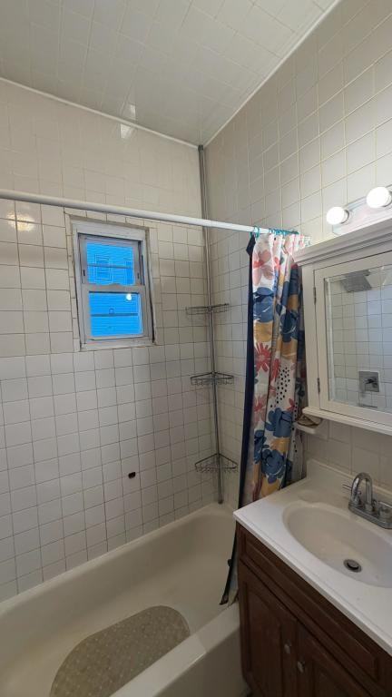 149 Oak St - Photo 4 of 9