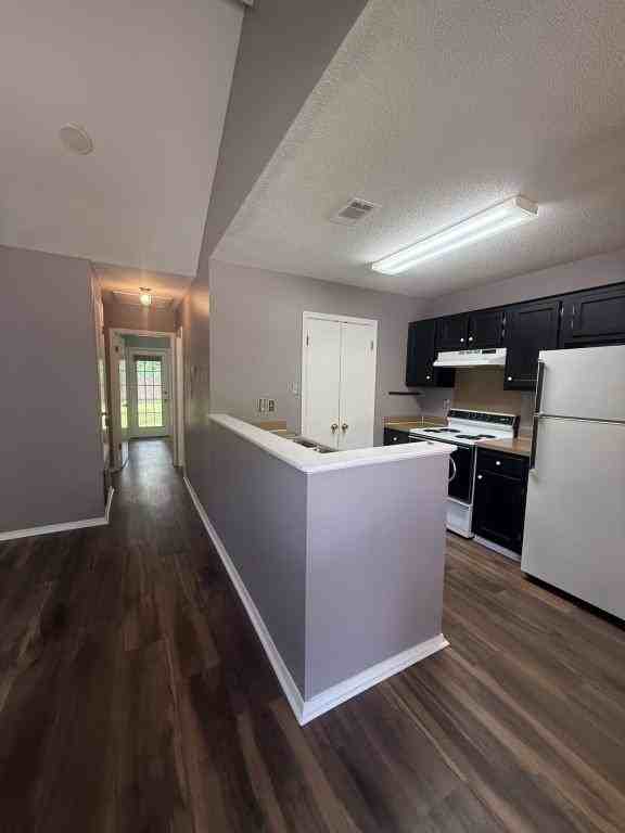 1745 James Buchanan Dr - Photo 6 of 50