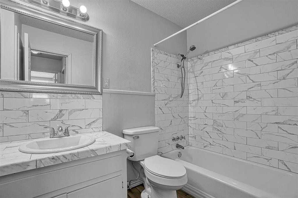 5716 Nw Glenn Ave - Photo 4 of 9