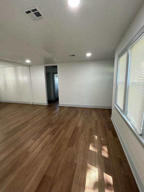 1333 Nw Ash Ave - Photo 5 of 16