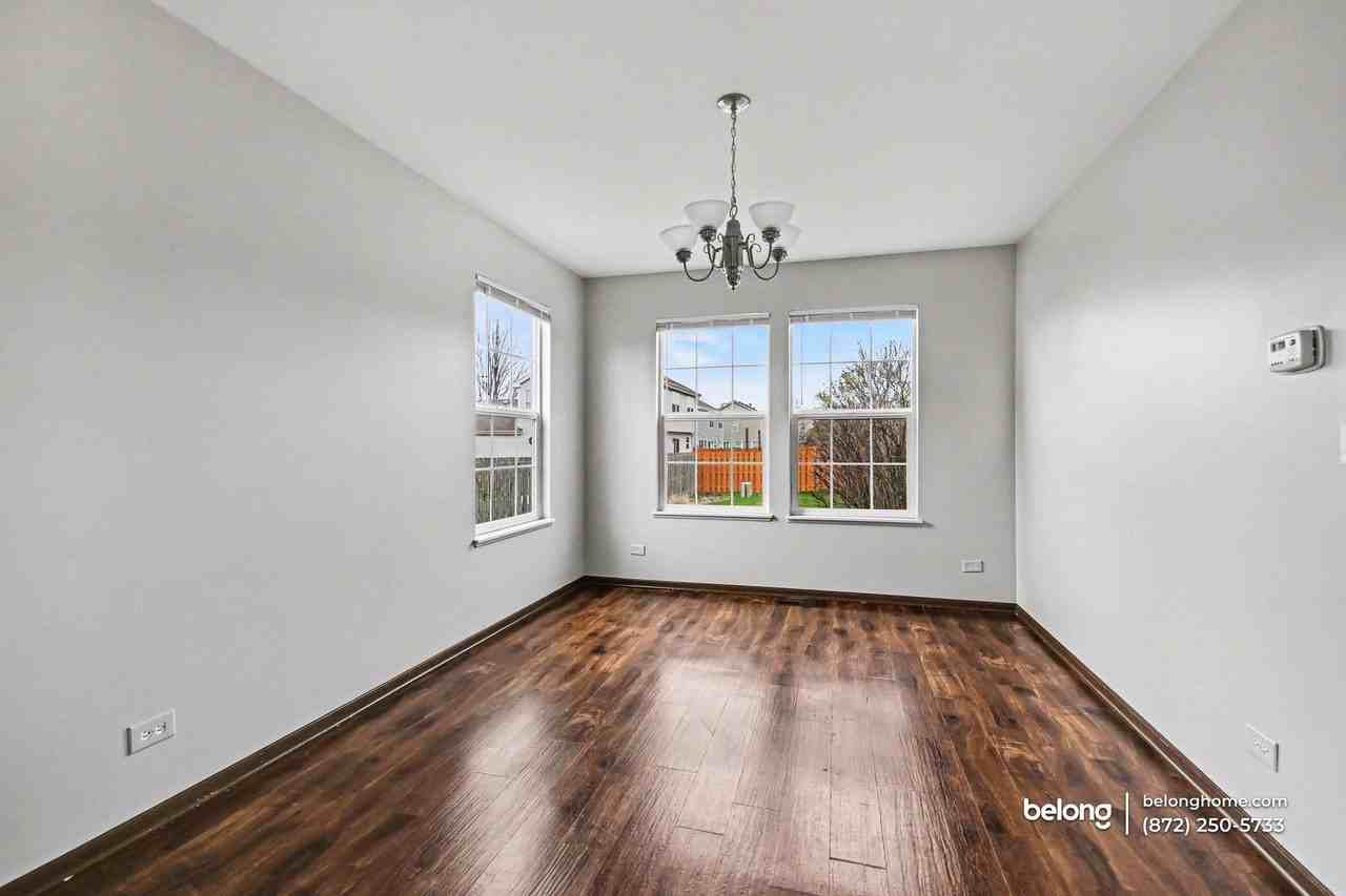 631 Yoakum - Photo 5 of 16