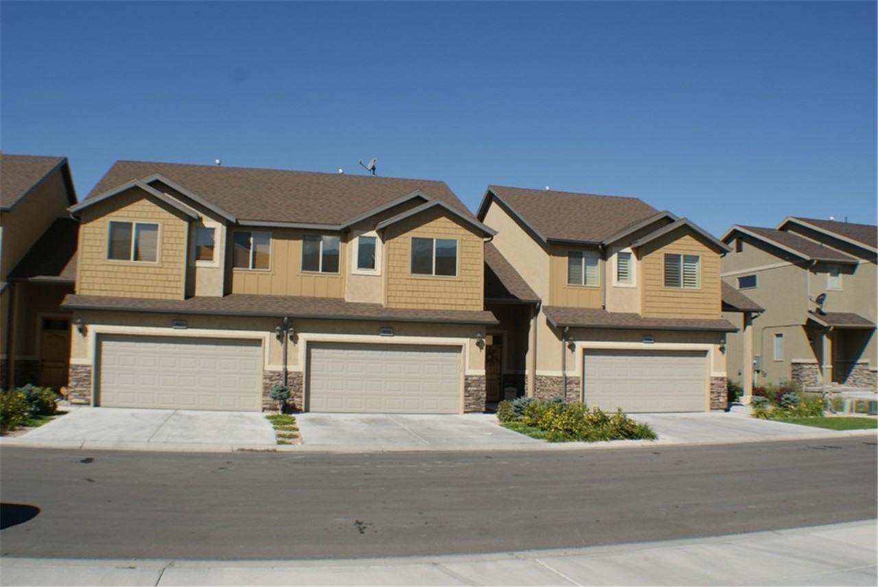 850 S Pheasant Run - Photo 2 of 2