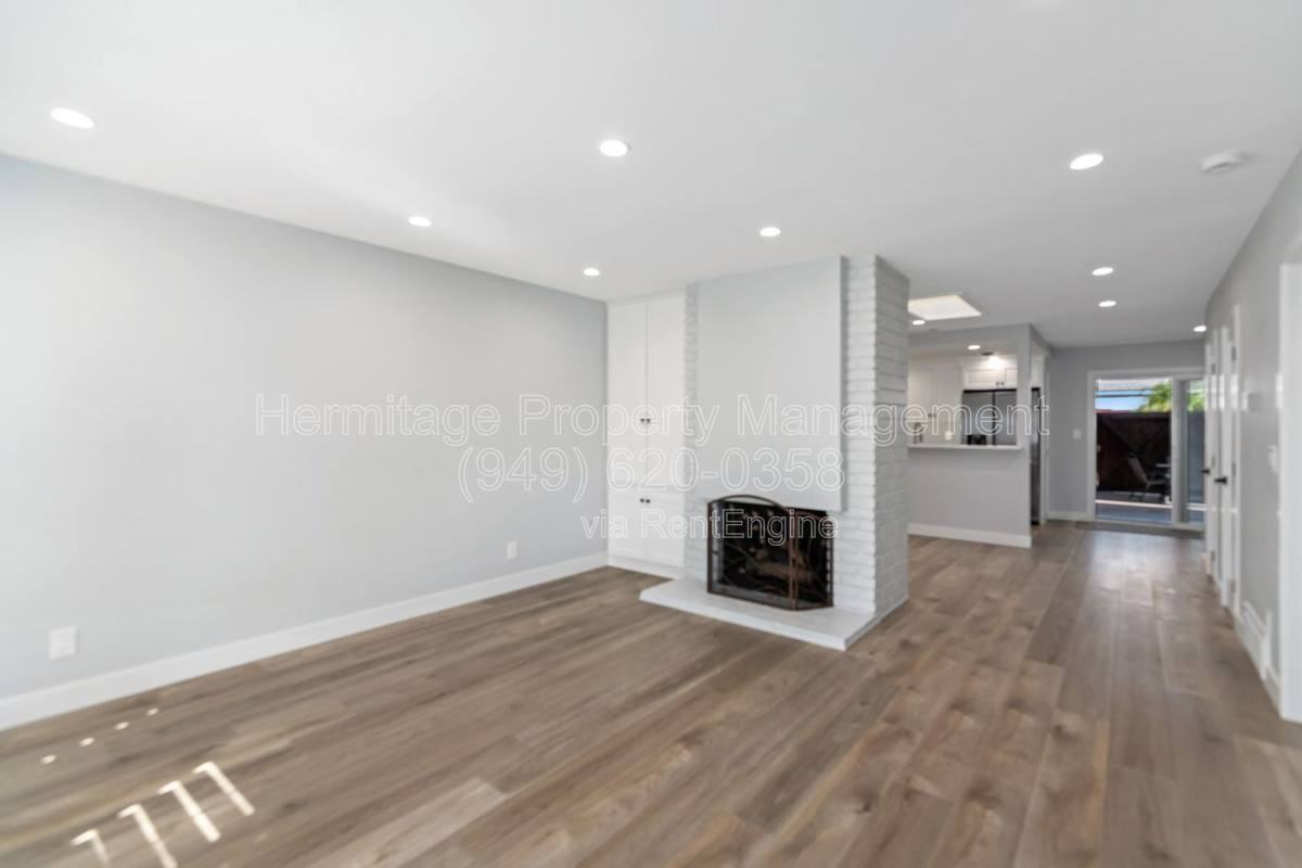 1199 E 1st St - Photo 2 of 10