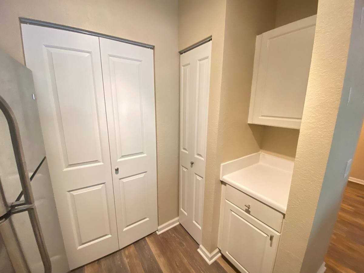 1223 Arbor Lakes Cir - Photo 6 of 10