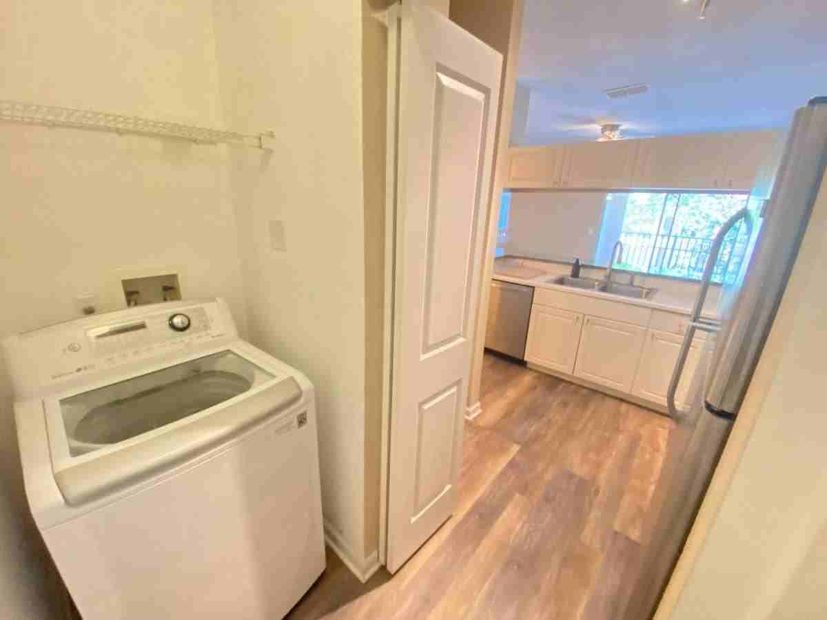 1223 Arbor Lakes Cir - Photo 7 of 10