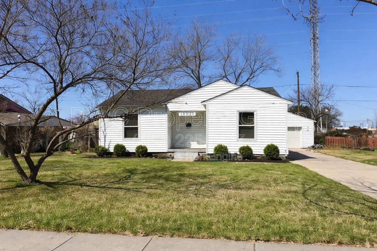 10923 Aledo Dr - Photo 3 of 10