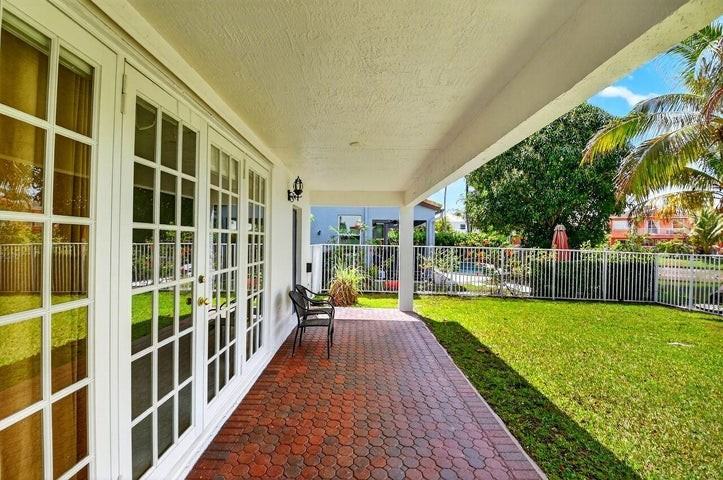 2191 Balsan Way - Photo 3 of 12