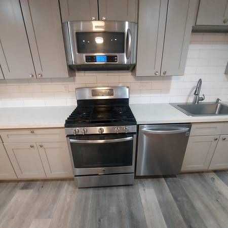 445 E Francis St - Photo 6 of 17