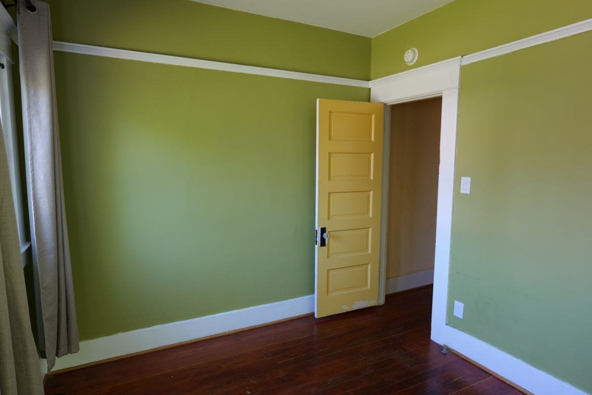 115 E Jefferson Ave - Photo 3 of 17