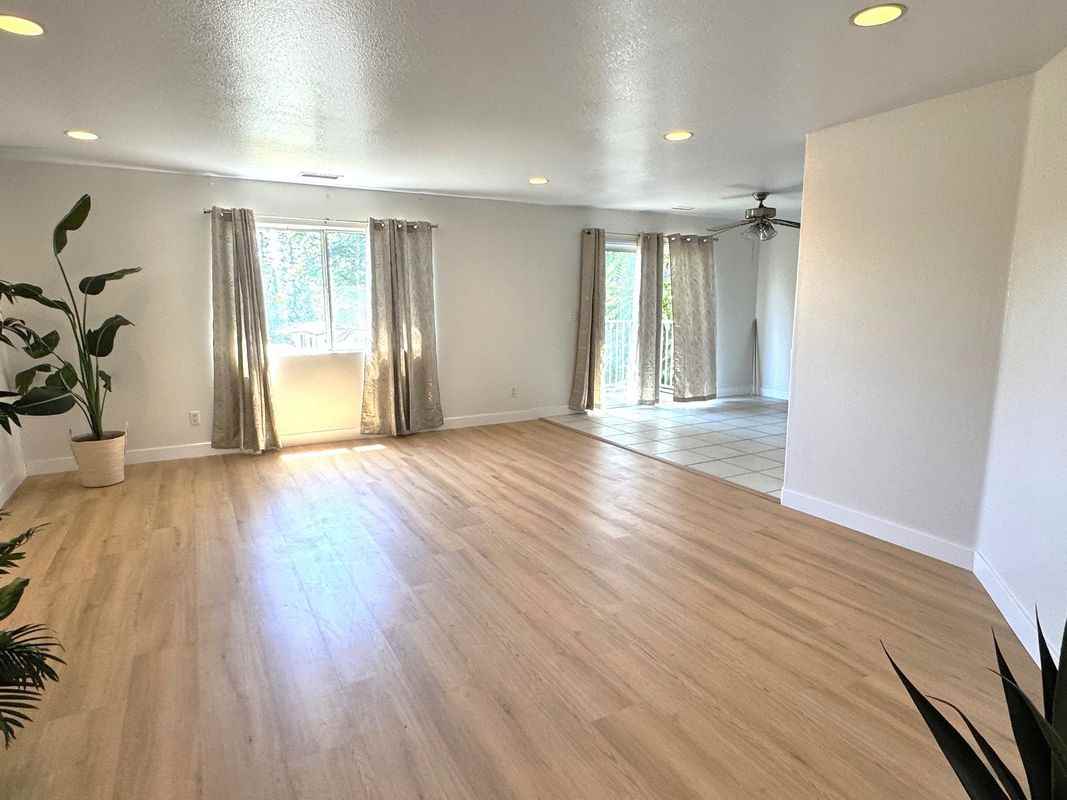 728 5th Ave - Photo 5 of 12