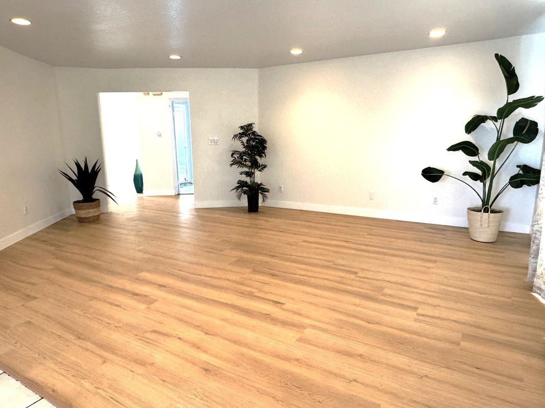 728 5th Ave - Photo 6 of 12