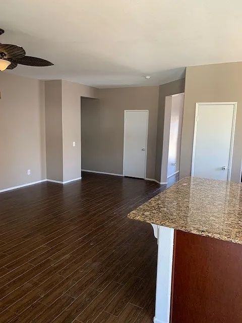 13018 Marquette Ct - Photo 4 of 30