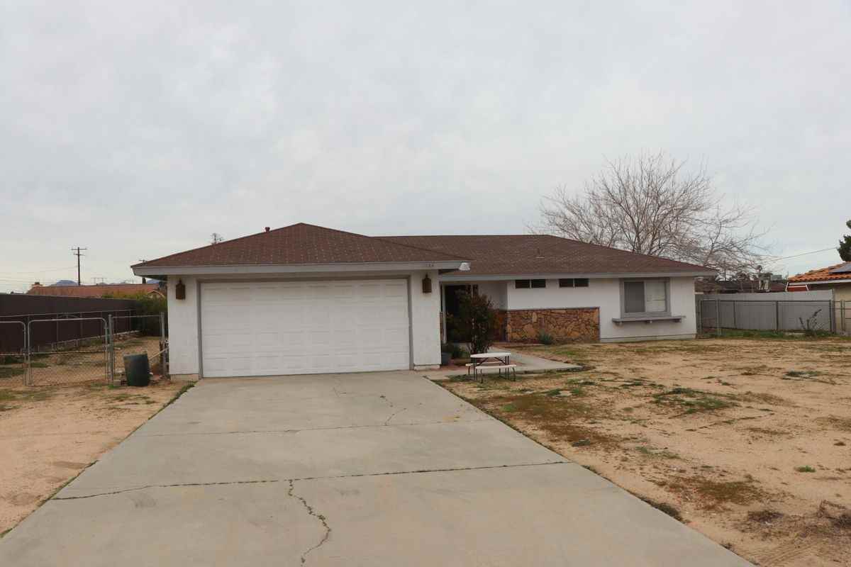 7864 Newhall Ave - Photo 3 of 16