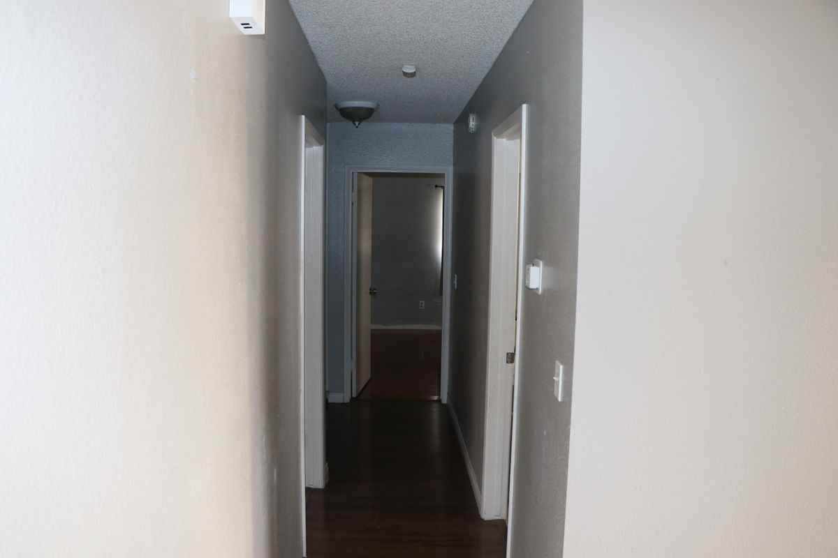 7864 Newhall Ave - Photo 4 of 16