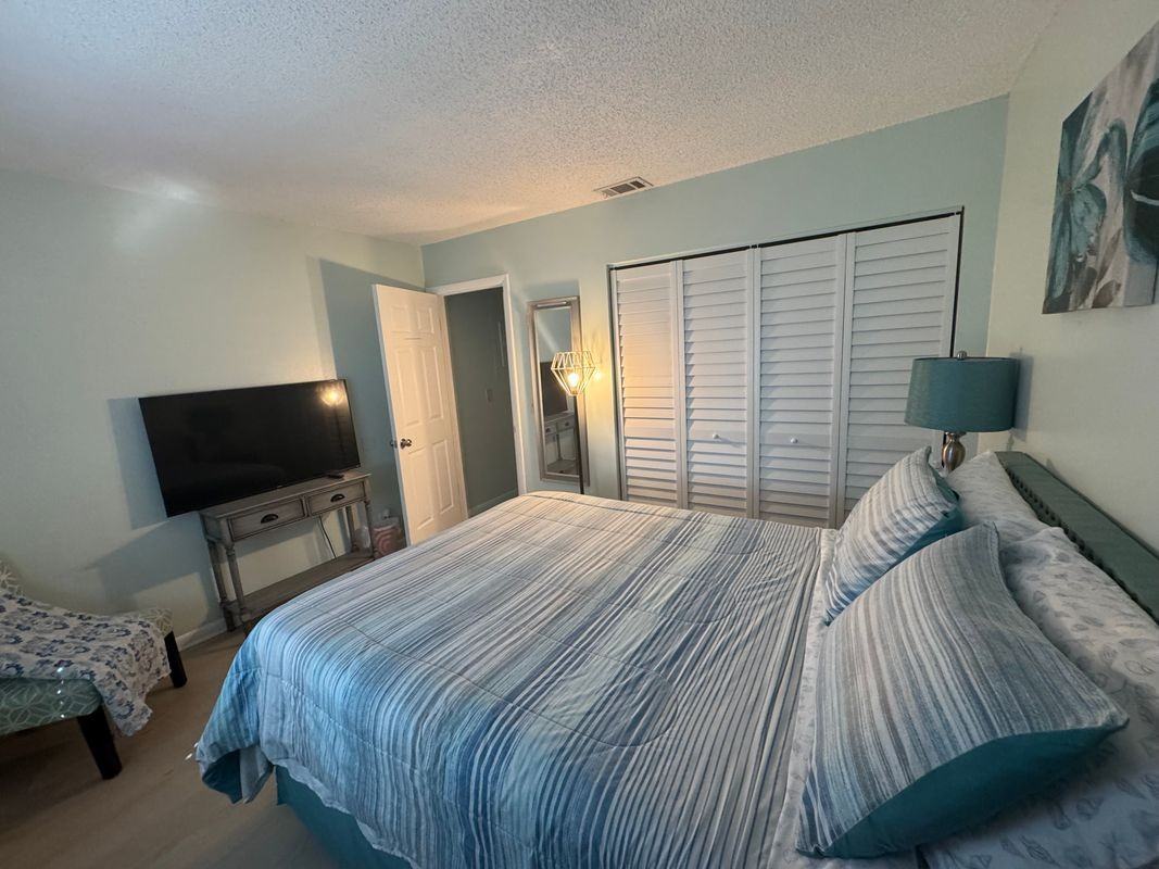 8617 Pluto Ter - Photo 7 of 36