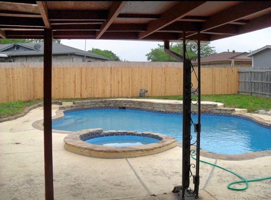 1615 Springbrook St - Photo 4 of 19