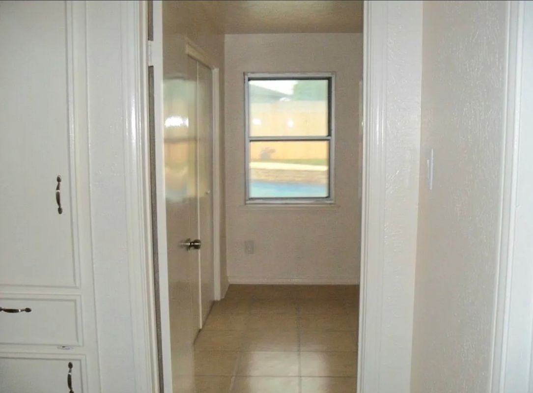 1615 Springbrook St - Photo 6 of 19