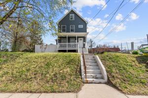 featured image of 816 King George Rd ##3