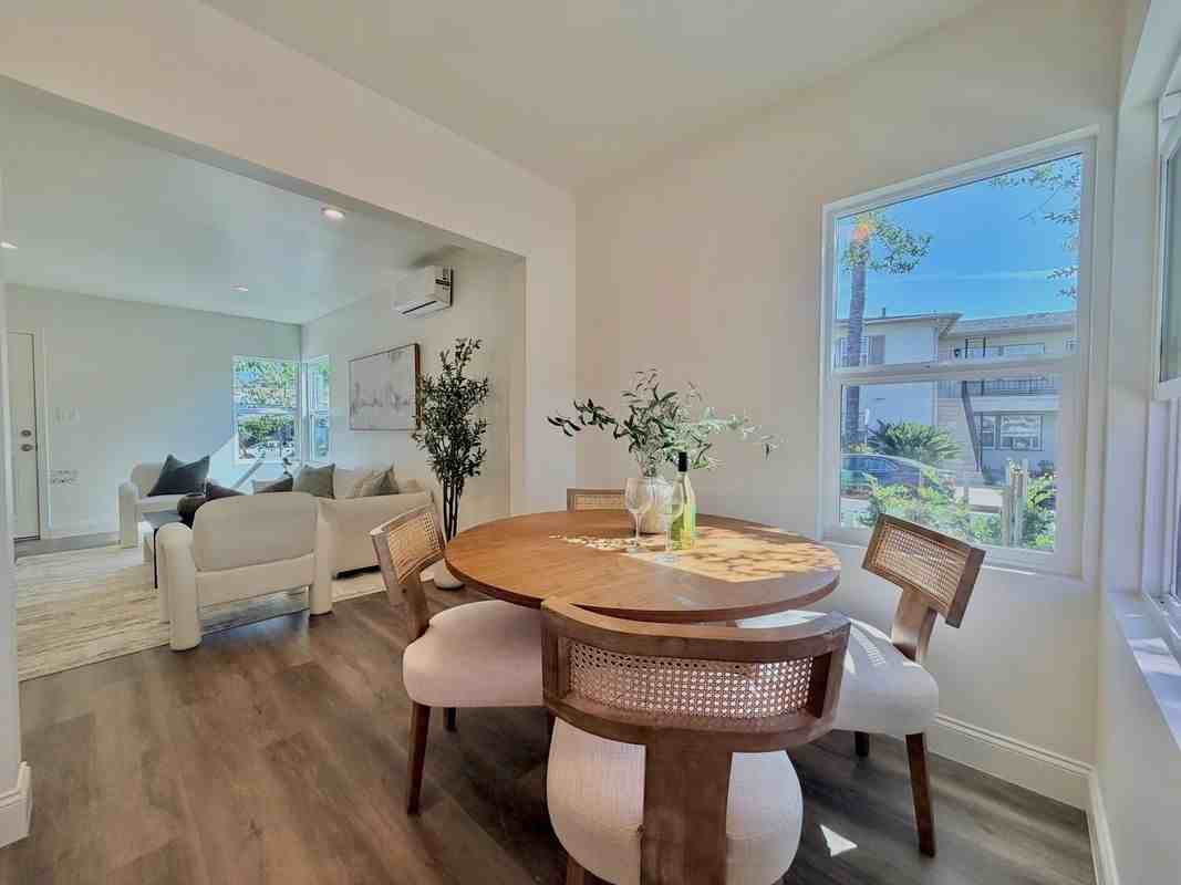 2924 W Riverside Dr - Photo 4 of 15