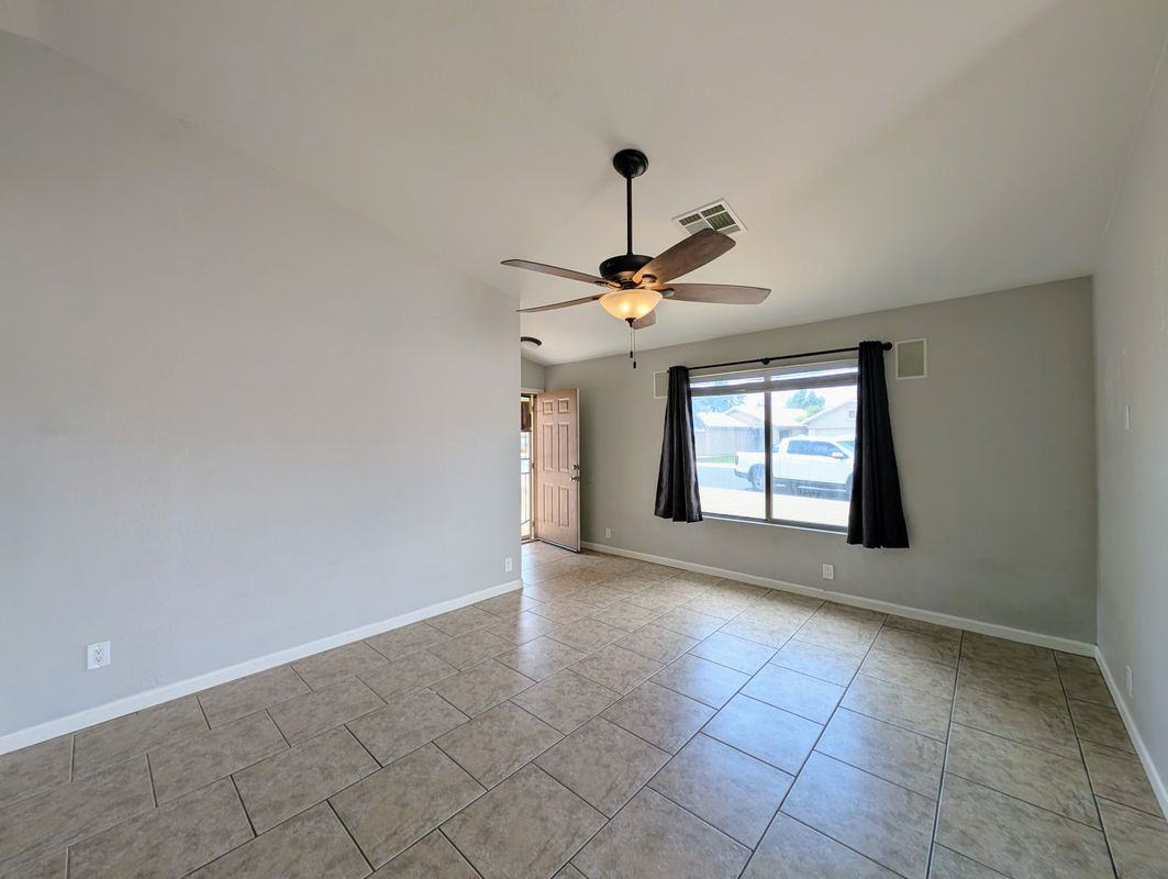 15746 W Elm St - Photo 2 of 50