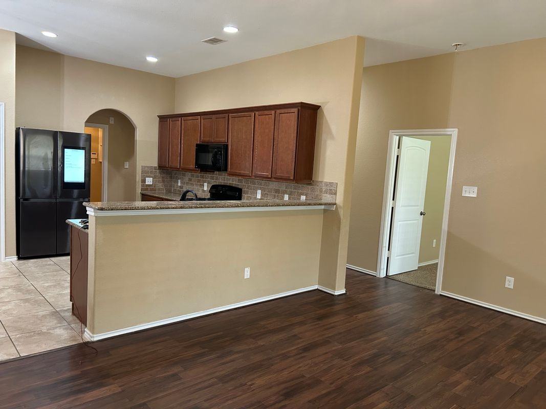 25111 Country Gate Dr - Photo 5 of 16