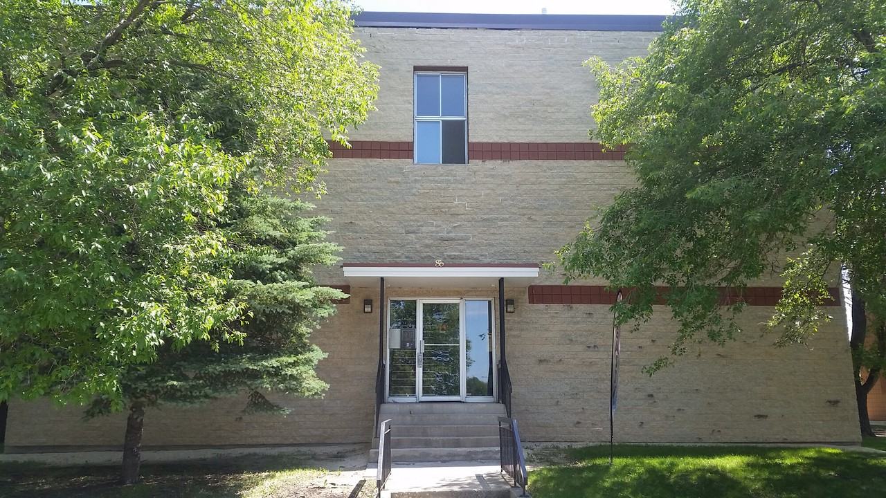 88 Killarney Avenue - Photo 3 of 5