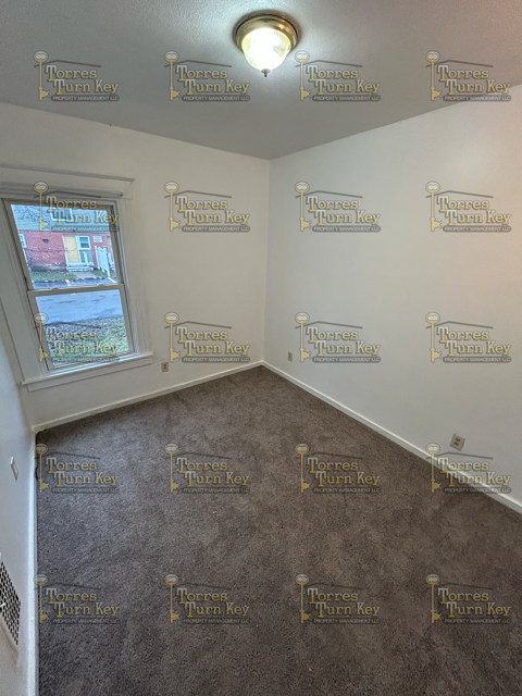 101 4th St #103 - Photo 5 of 8
