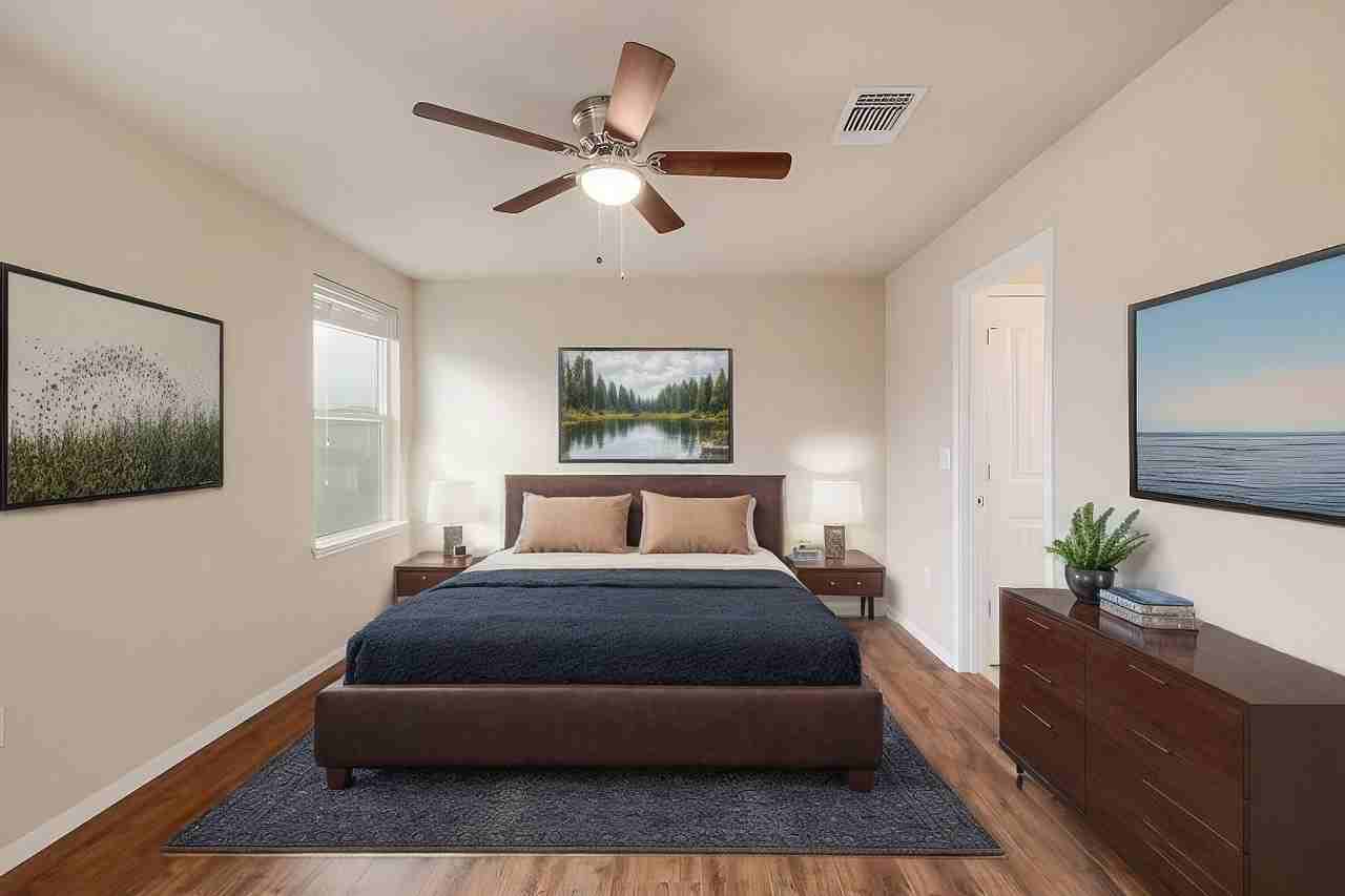 2018 Langdale Ln - Photo 4 of 50