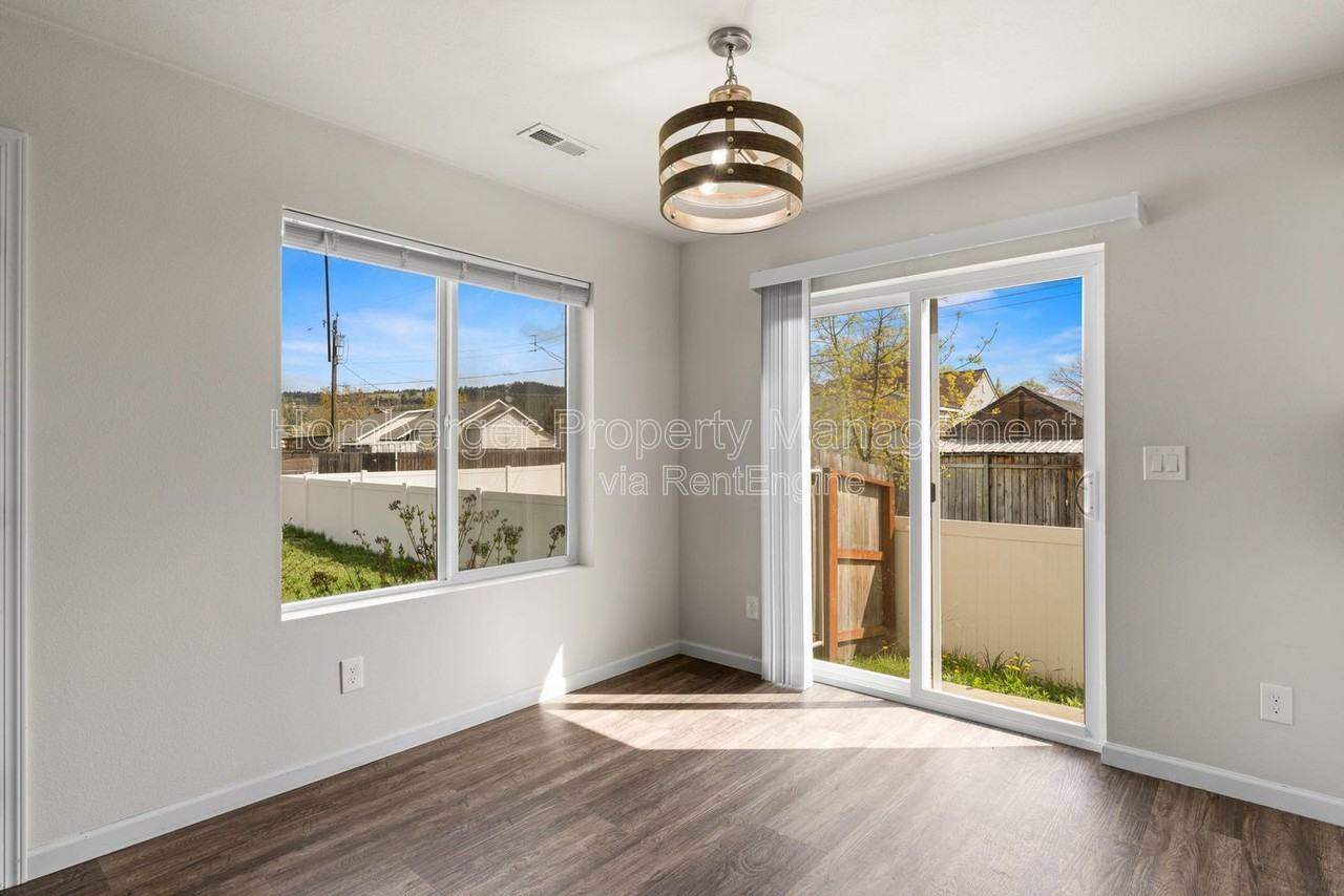 14420 E Heroy Ln - Photo 4 of 24