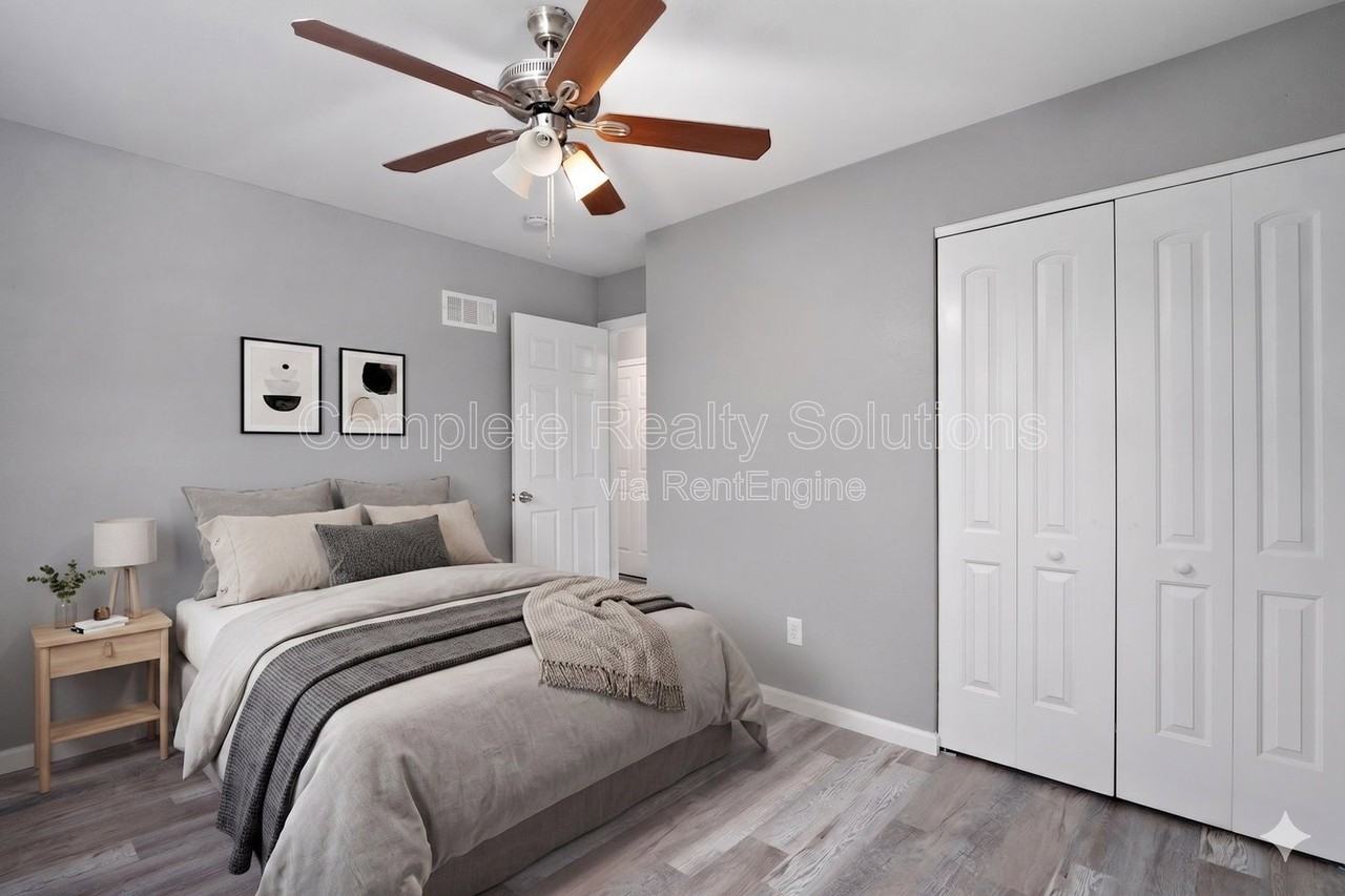 50 Lynn Meadows Ln - Photo 5 of 25