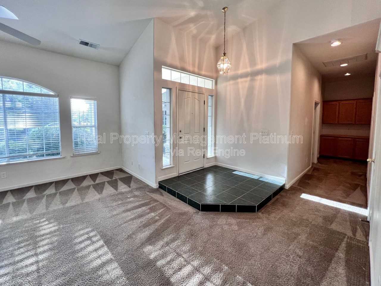 8622 N Heartland Way - Photo 3 of 19