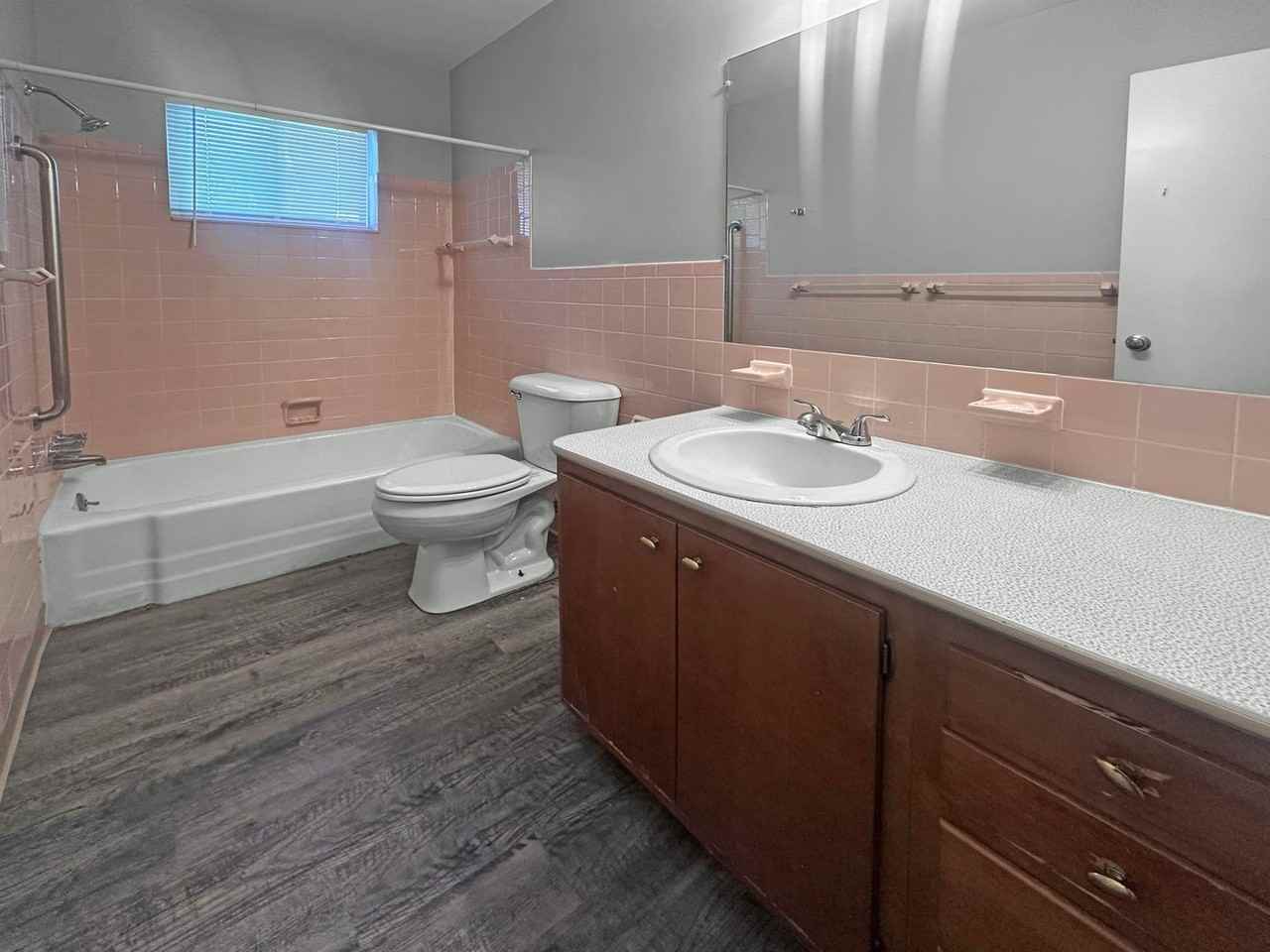 27 Ridgewood St - Photo 5 of 12