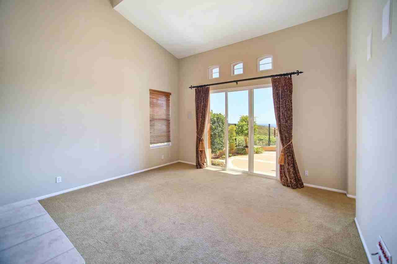 16 Mattina Dr - Photo 2 of 10