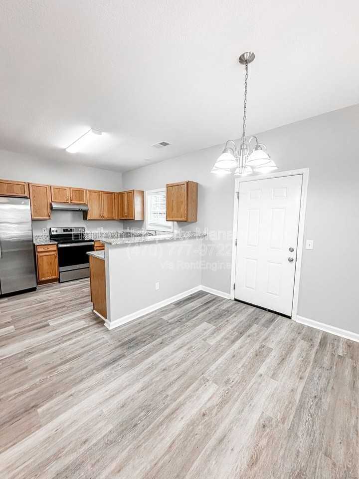 3230 Century Dr - Photo 5 of 20