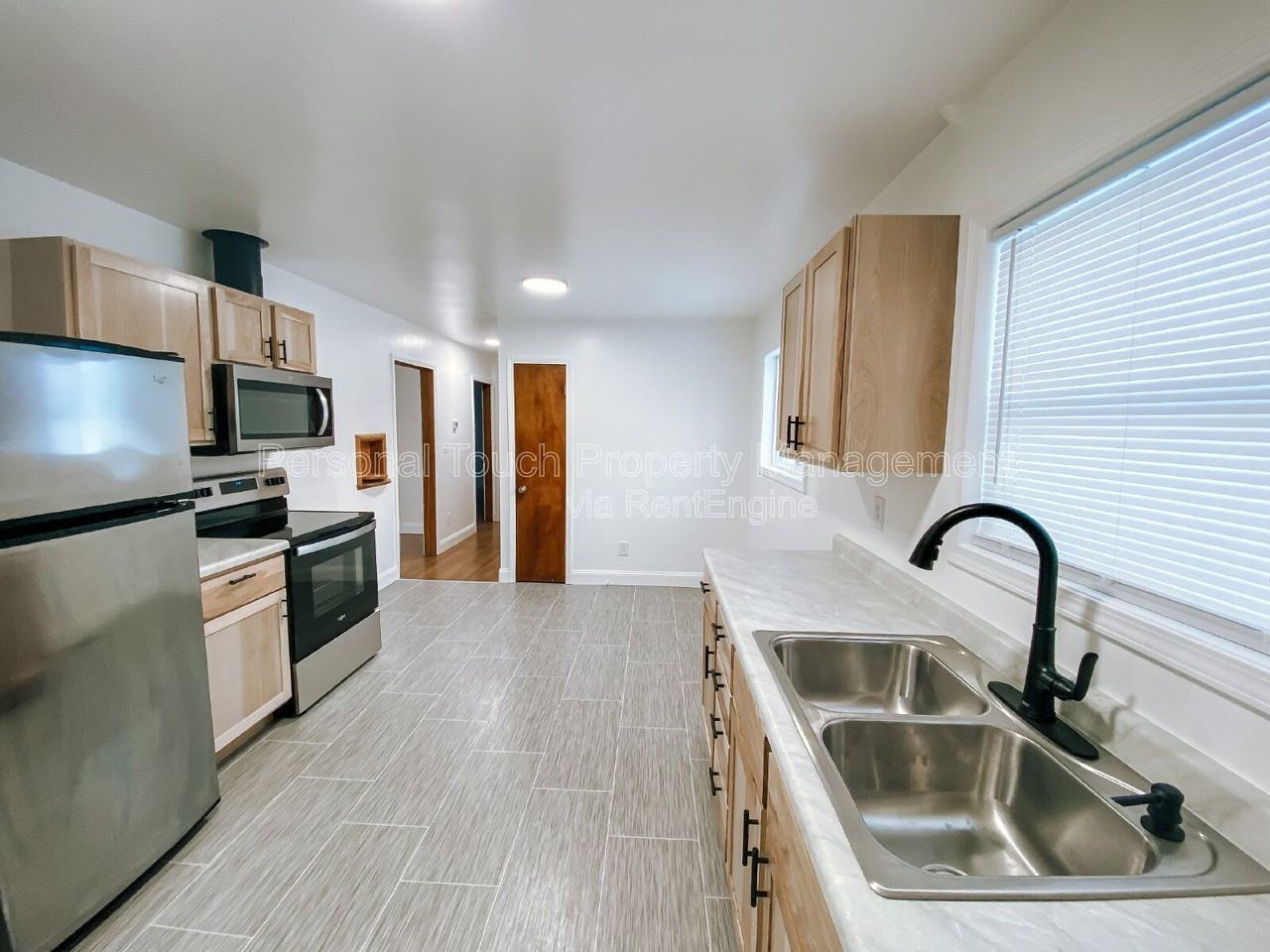 1610 2nd St N - Photo 3 of 19