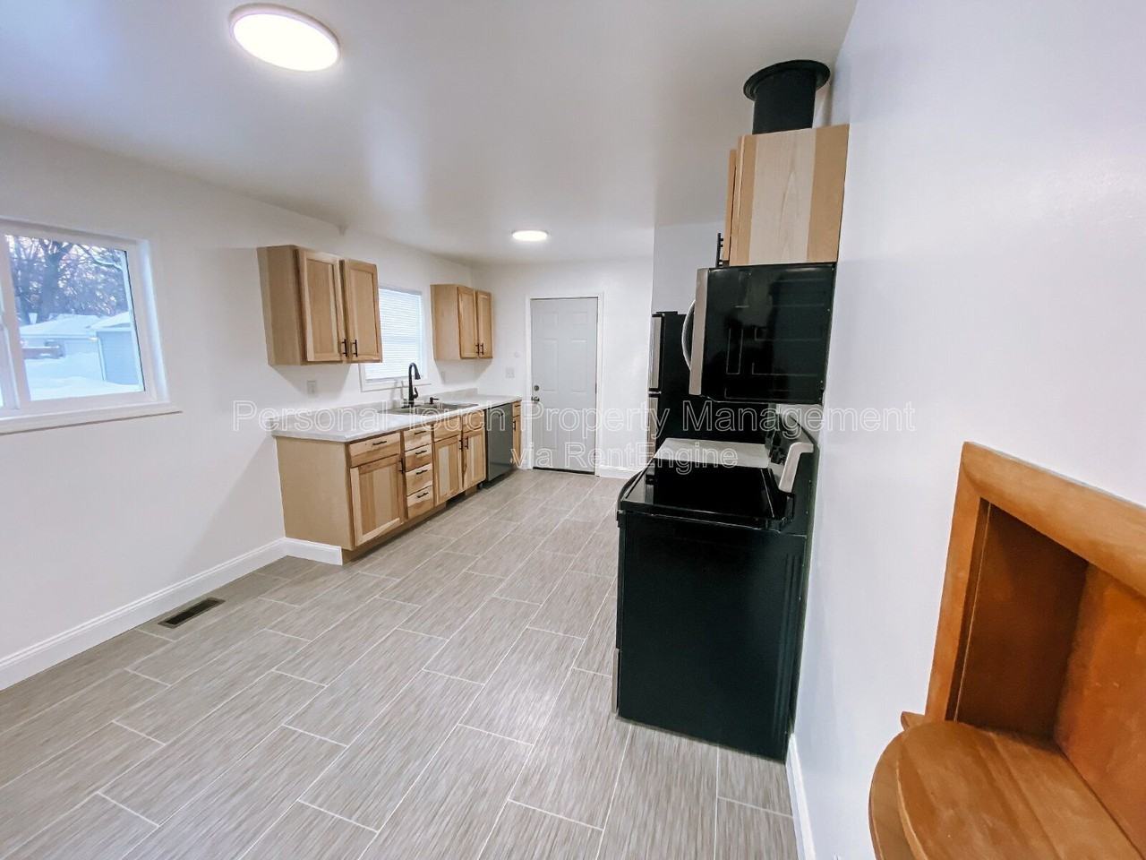 1610 2nd St N - Photo 5 of 19