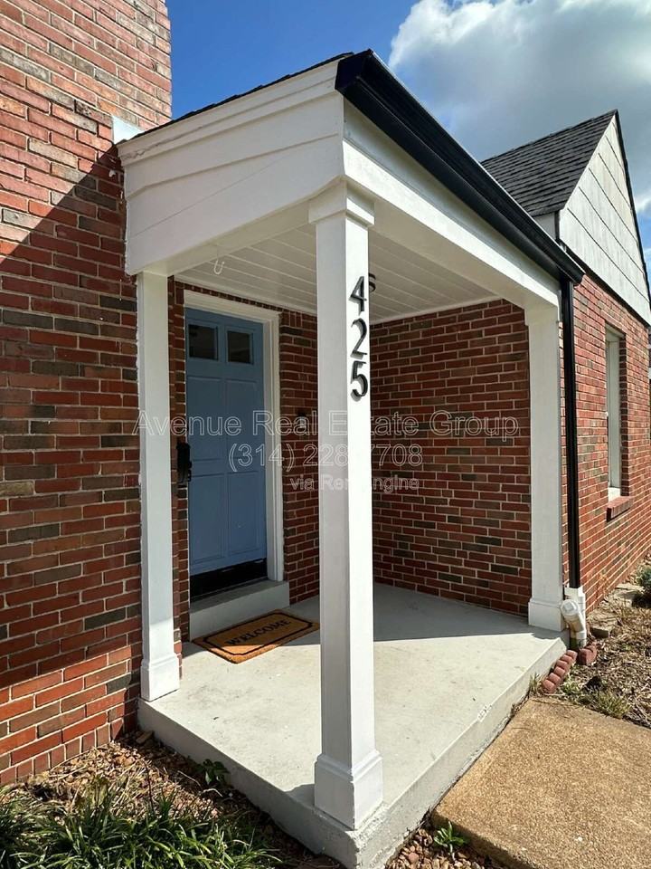 425 Bismark Ave - Photo 7 of 38