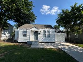 featured image of 206 W Ercoupe Dr