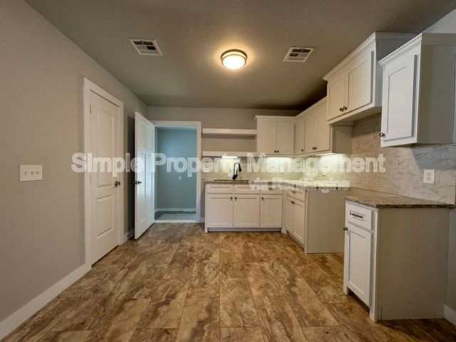 206 W Ercoupe Dr - Photo 6 of 22