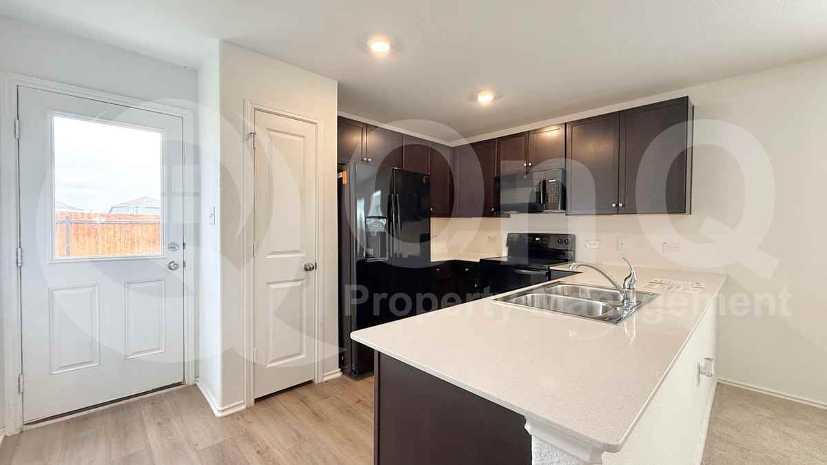 133 Texas Angel Way - Photo 4 of 18