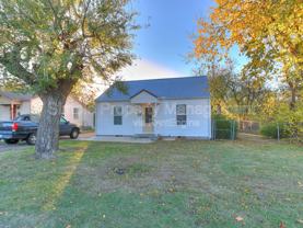 512 W Lockheed Dr - Photo 1 of 1