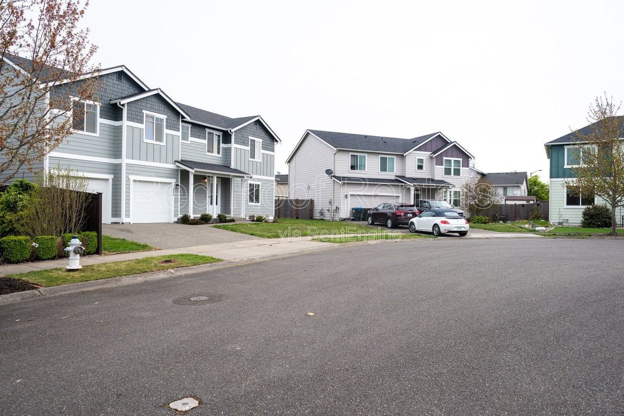 10009 Greenbrier Ct Se - Photo 5 of 43