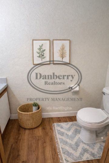 1728 W Market St #F - Photo 6 of 13