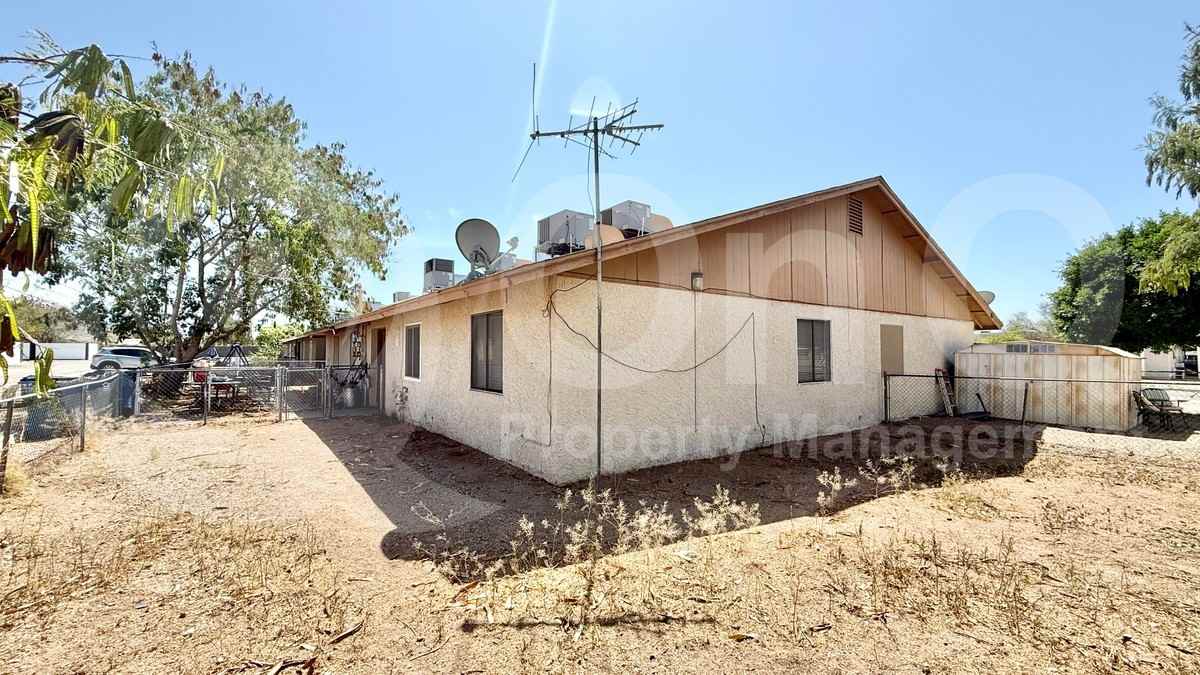 404 E Quail Ave #3 - Photo 2 of 12